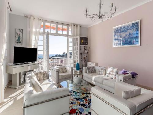 Apartment Mont des Oiseaux-2 by Interhome