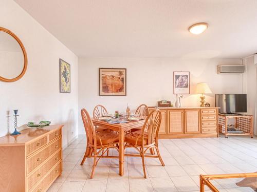 Apartment Le Consul-2 by Interhome
