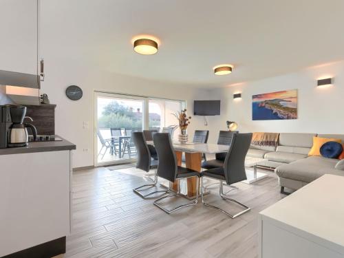 Køkken eller tekøkken på Apartment Villa Galici-1 by Interhome