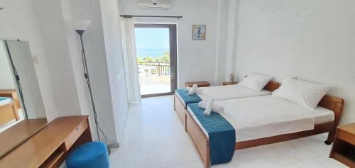 Gallery image of Hotel Pashos in Kriopigi