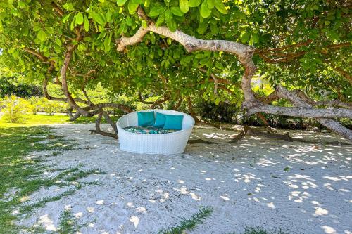 Zahrada ubytování Casa com piscina na Costa do Sauípe BA