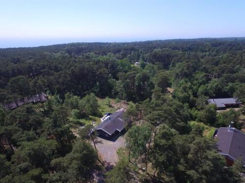 Een luchtfoto van Holiday Home Ila - 500m from the sea in Bornholm by Interhome