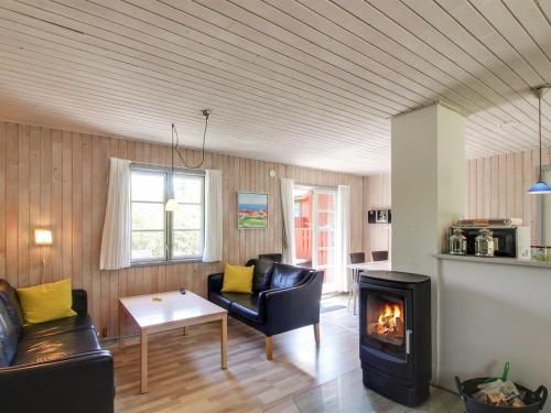 Posezení v ubytování Holiday Home Jose - 300m from the sea by Interhome