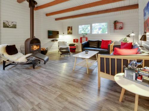 Posezení v ubytování Holiday Home Odsten - 1km from the sea by Interhome