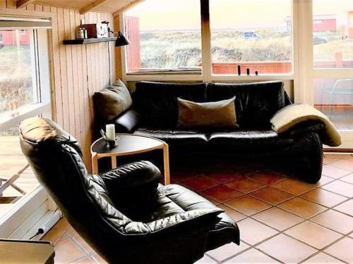 Predel za sedenje v nastanitvi Holiday Home Neia - 640m from the sea in Western Jutland by Interhome