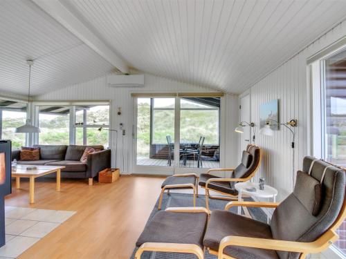 Posezení v ubytování Holiday Home Hristina - 200m from the sea in Western Jutland by Interhome