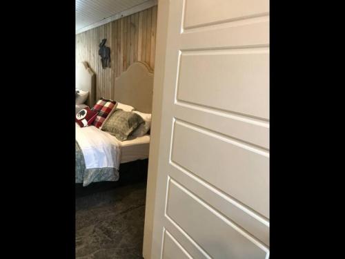 Single Cabin Unit 6 – Photos 5