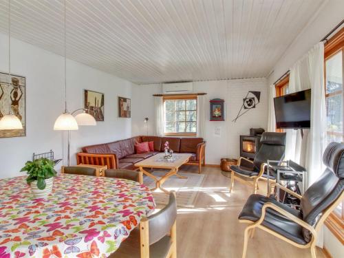 Posezení v ubytování Holiday Home Botilde - 1km from the sea by Interhome