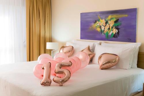 Ένα ή περισσότερα κρεβάτια σε δωμάτιο στο Holiday Inn Montevideo by IHG