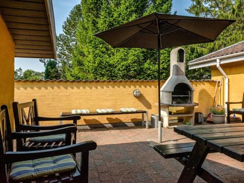Patio nebo venkovní prostory v ubytování Holiday Home Billing - 11km from the sea by Interhome