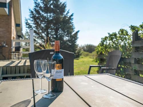 Nápoje v ubytování Holiday Home Svane - 1-2km from the sea by Interhome