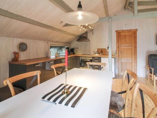A kitchen or kitchenette at Holiday Home Iskra - 900m from the sea in NW Jutland by Interhome
