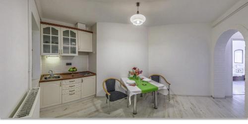 Laky Villa Zalakaros 8749 Zalakaros, Kanicai út 5/B kép - 3