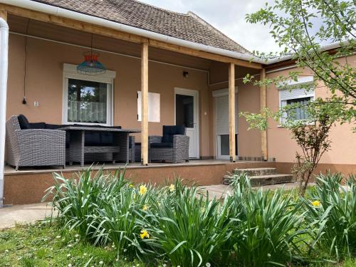 Vörösmarty Apartman