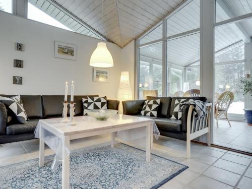 Posezení v ubytování Holiday Home Antonella - 850m from the sea by Interhome