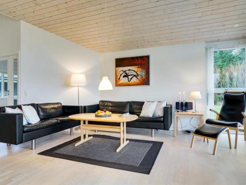 Posezení v ubytování Holiday Home Ricus - 1-8km from the sea by Interhome