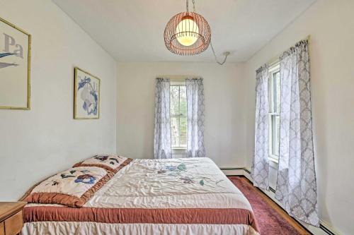 Gallery image of Apt on Vineyard Haven Near Nantucket Sound! in Vineyard Haven
