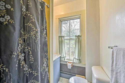 Gallery image of Apt on Vineyard Haven Near Nantucket Sound! in Vineyard Haven