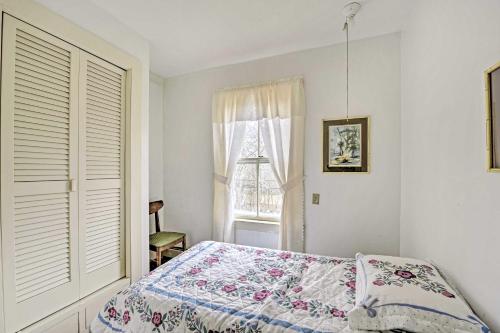 Gallery image of Apt on Vineyard Haven Near Nantucket Sound! in Vineyard Haven