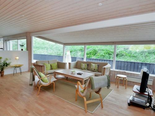 Posezení v ubytování Holiday Home Hadar - 100m from the sea by Interhome