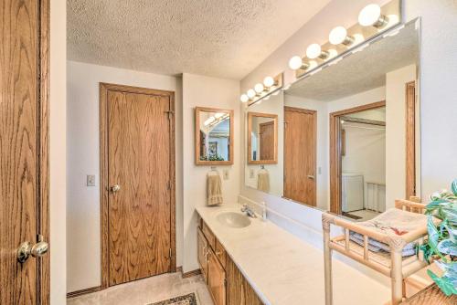 Φωτογραφία από το άλμπουμ του Mountain-View Buena Vista Home 1 Mile to Main St! σε Buena Vista