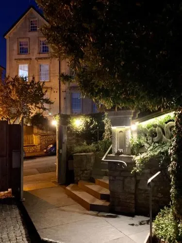 Ferndale Mews photo 14
