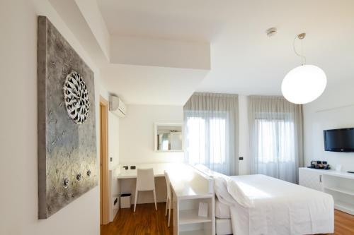 Μια τηλεόραση ή/και κέντρο ψυχαγωγίας στο Hotel Nasco