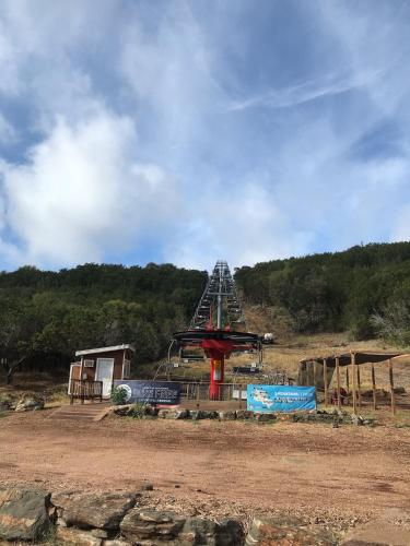 Herní místnost nebo prostor pro děti v ubytování Thunderbird Lodge