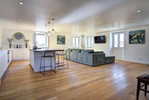 The Heritage Penthouse! Old City Centre
