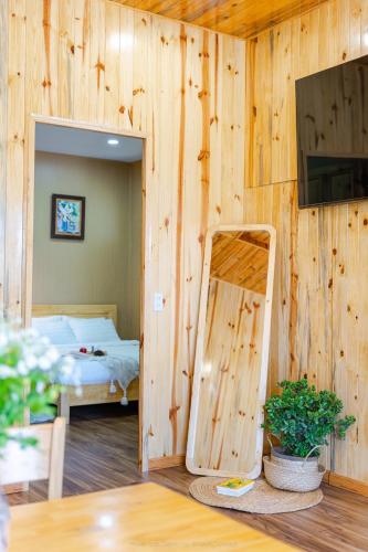 TV o dispositivi per l'intrattenimento presso Lam Vien Garden Villa - Homestay Da Lat