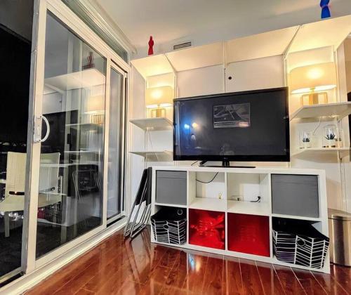 Executive 2 beds with Lakeview CN Tower Rogers Centre Toronto Island