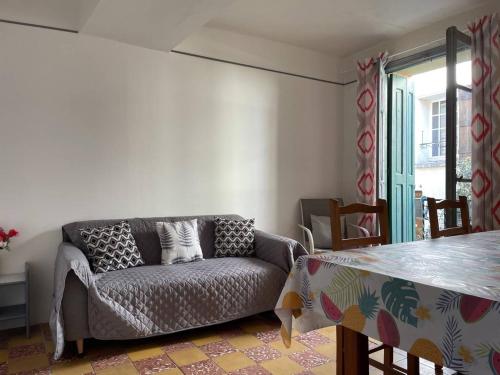 Appartement 3 pièces 4 pers à 100m de la plage, centre-ville, balcon, TV, lave-linge, ménage inclus - FR-1-225C-116