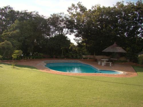 Swimming pool sa o malapit sa Bergliot Guest House