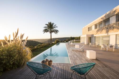 IsulaTravel - Villa Furnari