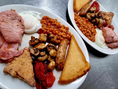 Jídlo v hotelu nebo okolí