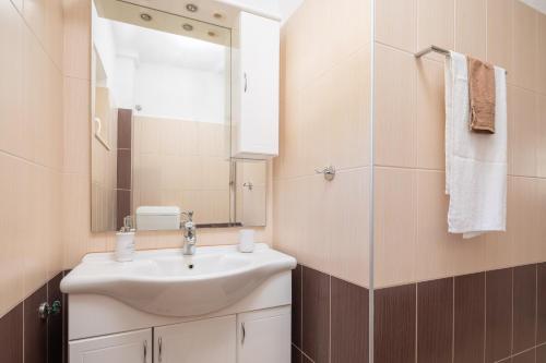 Bilik mandi di Apartment Beba