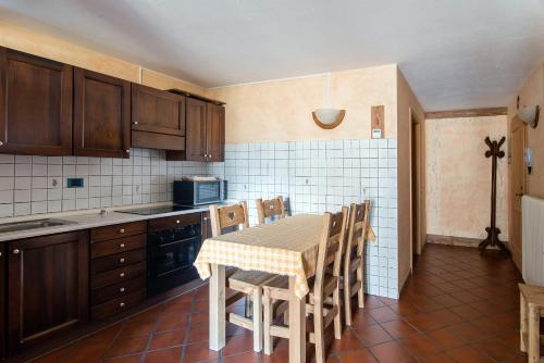 Residence Ruetoreifにあるキッチンまたは簡易キッチン