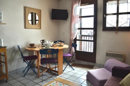 Granges 25 - APPT AU PIED DES PISTES DOMAINE ALPE D'HUEZ