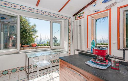 Balkoni atau teres di Awesome Home In La Spezia With Wifi