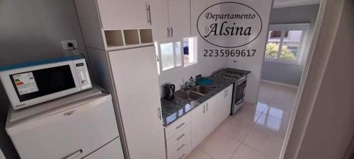 Nhà bếp/bếp nhỏ tại Departamento Alsina
