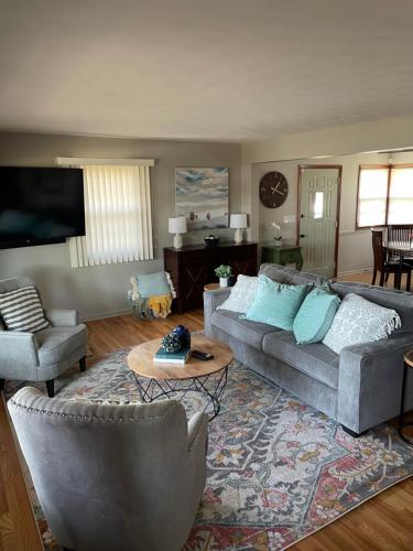 Svensen Acres – Photos 4