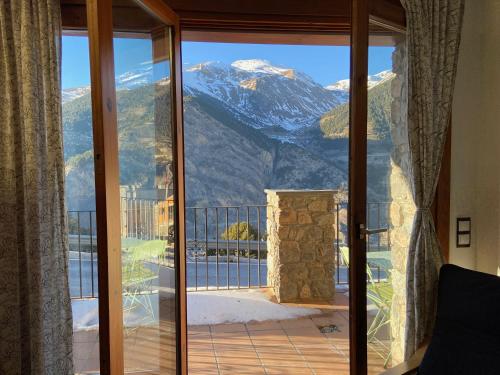  Bosquet, El Forn -  Room  picture :   Shower    Bath    Refrigerator                           