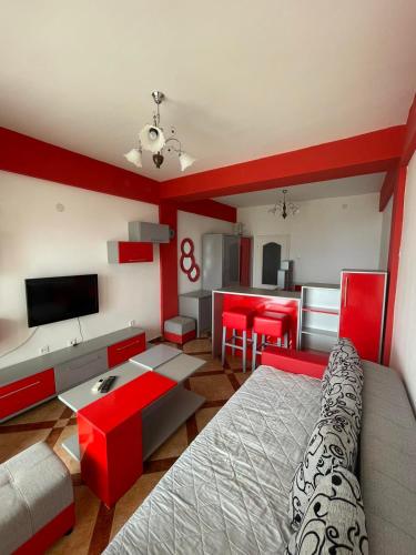 Televisyen dan/atau pusat hiburan di Apartments Luna Azura