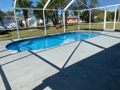 A piscina em ou perto de Lovely 2 bedroom house plus a dent with private pool
