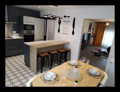 Fotografia z galérie ubytovania COSY HOME - Wifi - Paris/Orly - Accès 24/24 v destinácii Sainte-Geneviève-des-Bois
