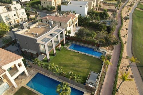 villa with pool