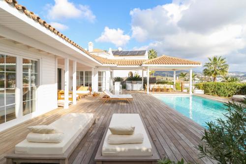 Fotografia z galérie ubytovania Atalaya villa with fantastic views v destinácii Estepona