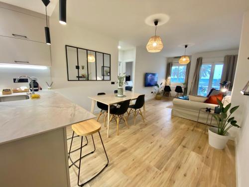 SÖK Pedregalejo seafront Holidays Homes