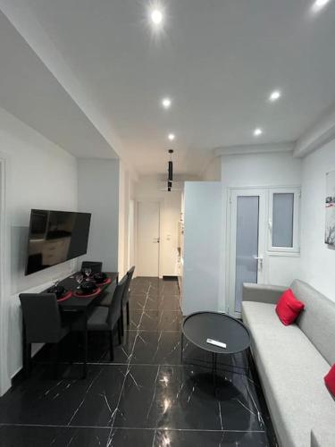 ATH-Brand new 2bedroom apartment