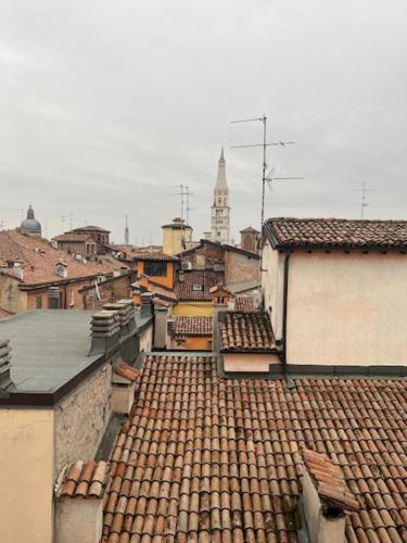 Gambar di galeri bagi La mansarda in centro di Modena